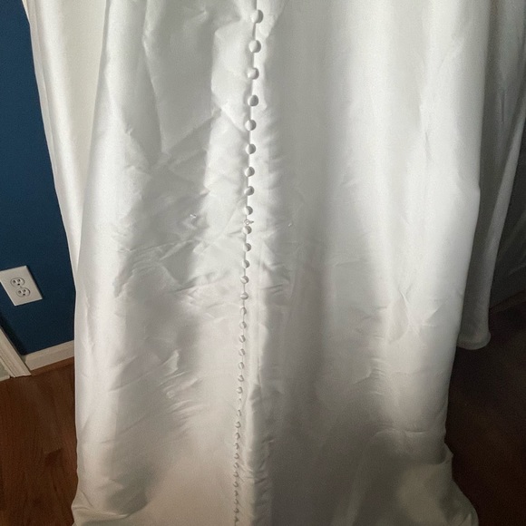 Stella York Wedding Dress - Picture 2 of 4